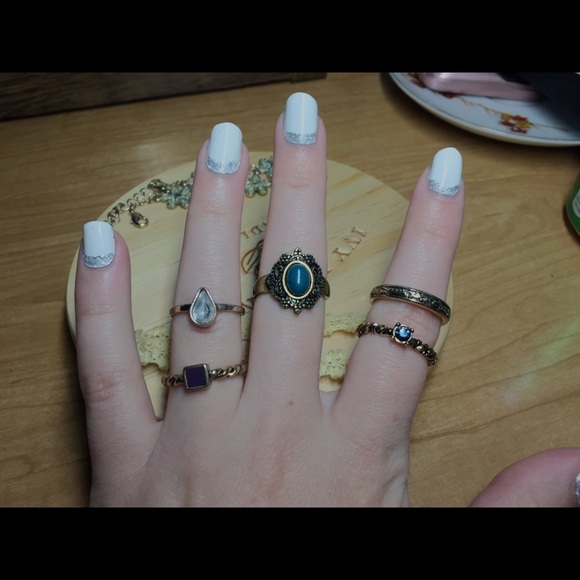 BUNDLE! Rings and bracelets - Picture 4 of 4